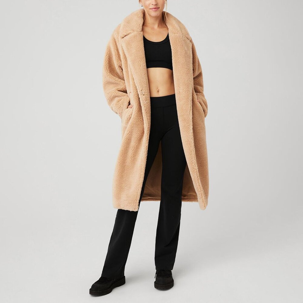 NWT Unisex Alo Oversized Sherpa Jacket XS in CAMEL (fits like S/M)